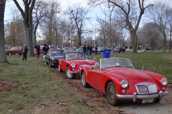 CMGC members showcase their cars at the annual Cruise to the Rock on Thanksgiving Day.