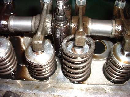Broken alloy valve spring cap